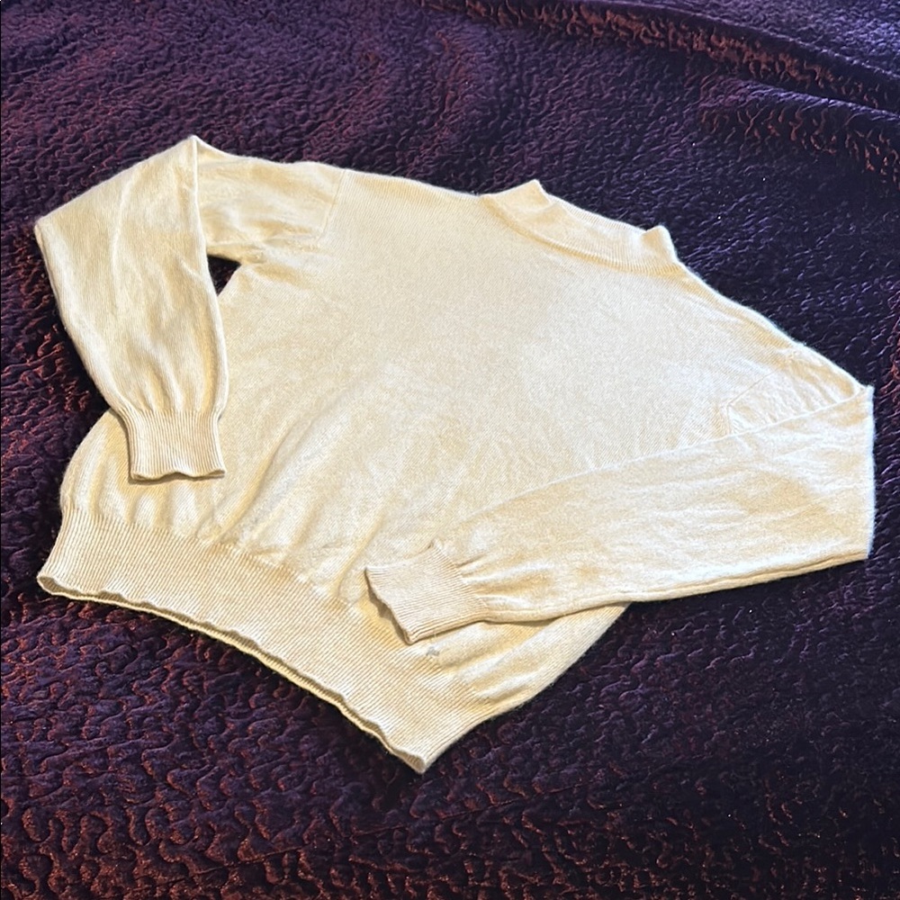 Images Cream Cashmere Women’s Knit Ribbed Turtleneck Sweater (Large)